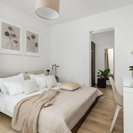 Ts New Town Apartment *